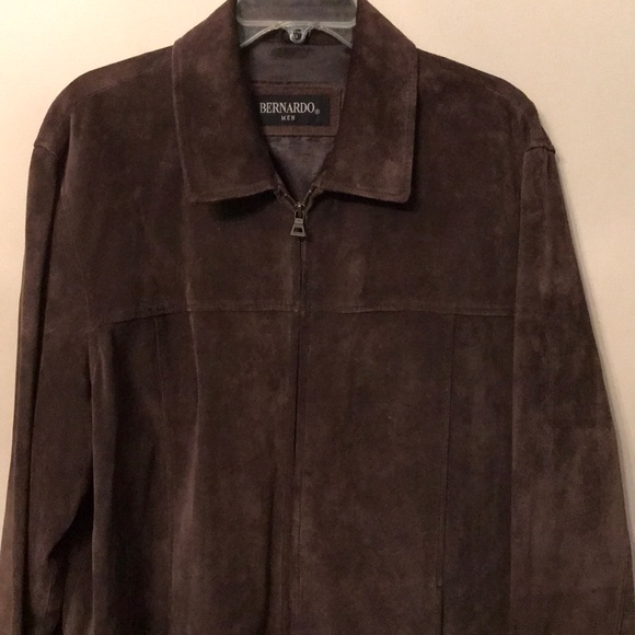 Bernardo Other - 💥Like new, mens Suede dark brown jacket.